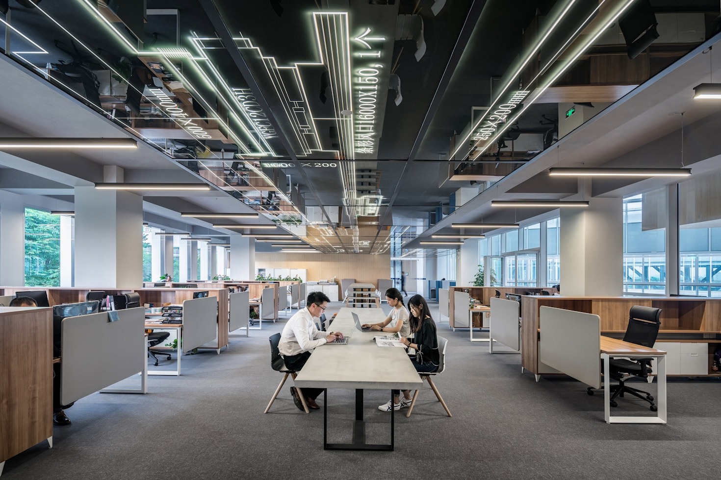 How Renewable Energy Reduces Operational Costs
